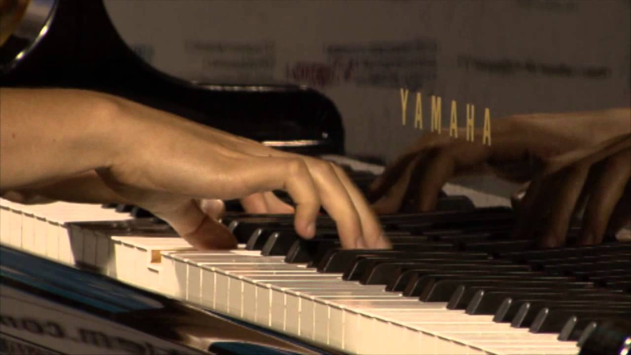 Ponte Valença-Tui acolhe concerto a dez pianos tocados em simultâneo