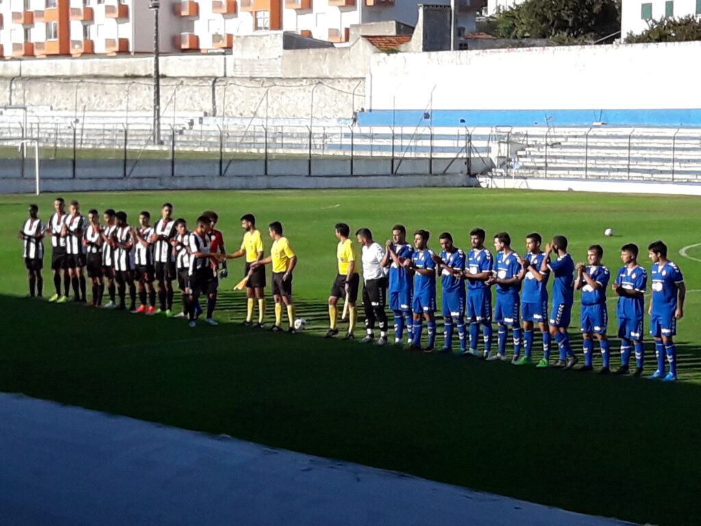 SC Vianense vence Varzim SC em jogo de apresentação da equipa sénior