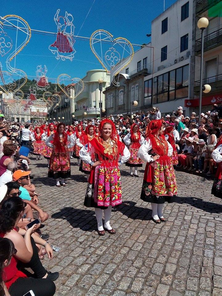 Autarca de Viana quer Traje à Vianesa elevado a Património Nacional