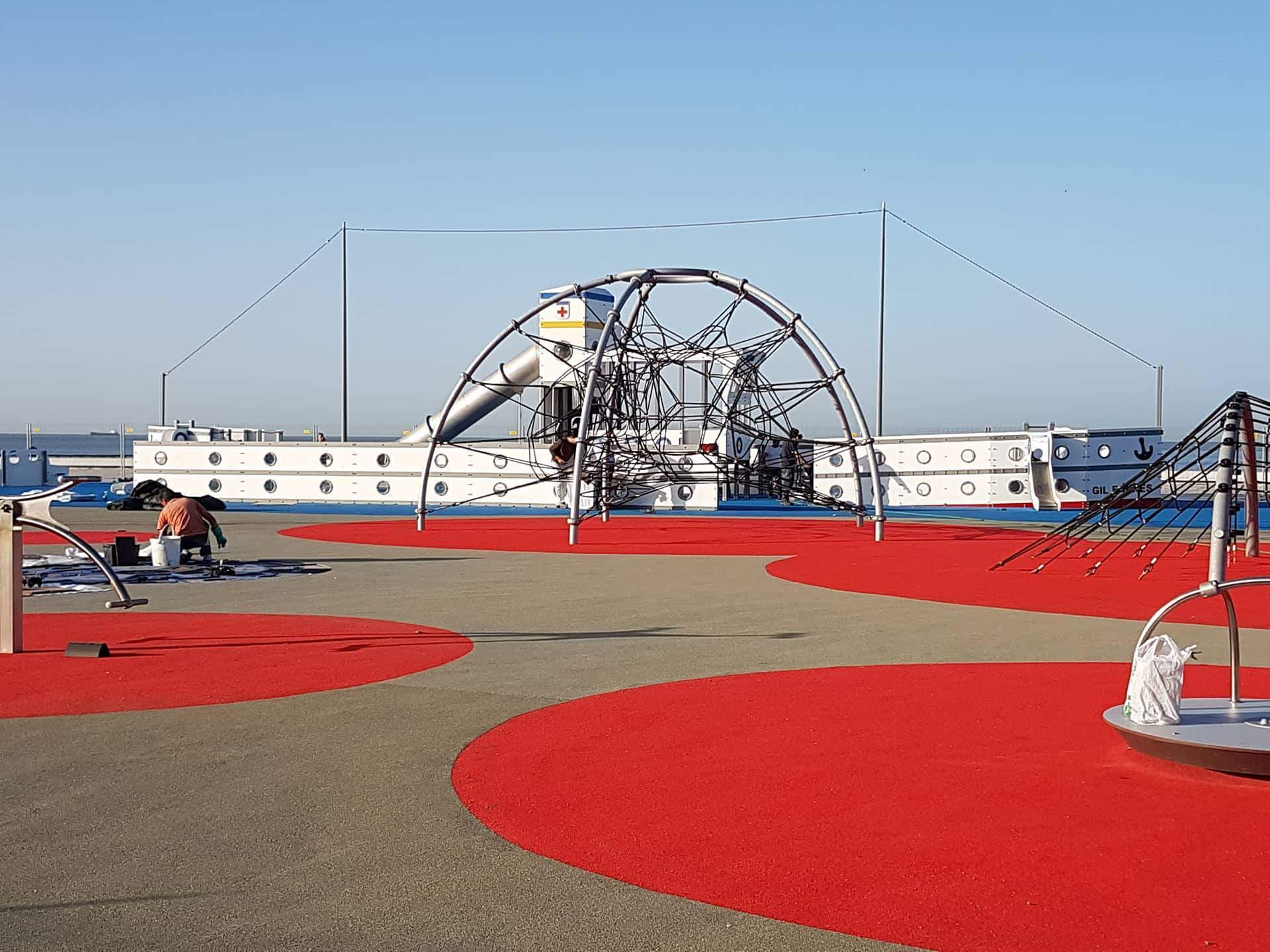 Novo parque infantil da Praia Norte abre no domingo