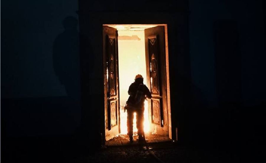 Missas vão ser celebradas na sede da Junta de Lavradas após destruição da igreja paroquial