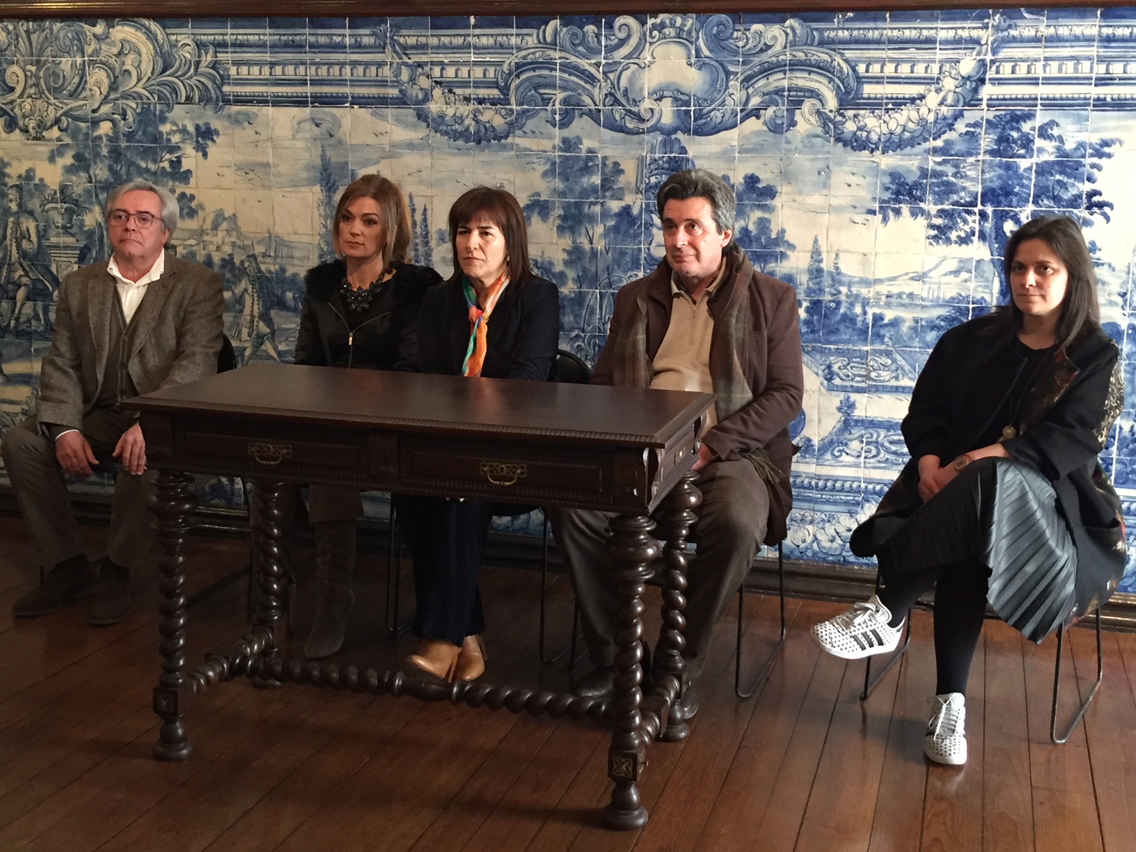 Câmara desafia comerciantes a decorarem montras inspiradas no património de Viana