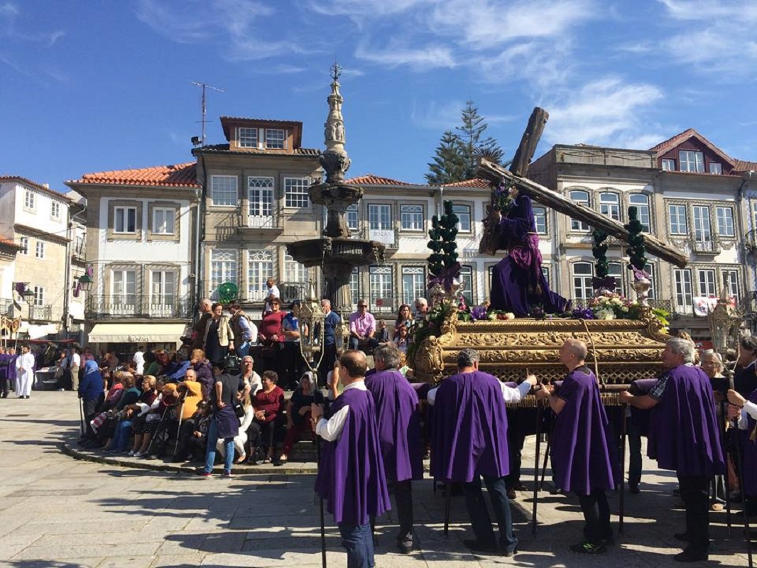 Via Sacra percorre ruas  de Viana na sexta-feira Santa