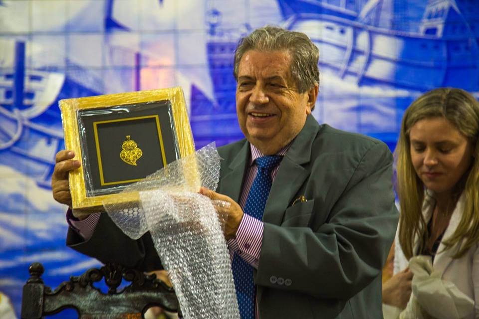 Comissão de Honra das Festas da Agonia entregue ao Presidente da Casa do Minho do Rio de Janeiro