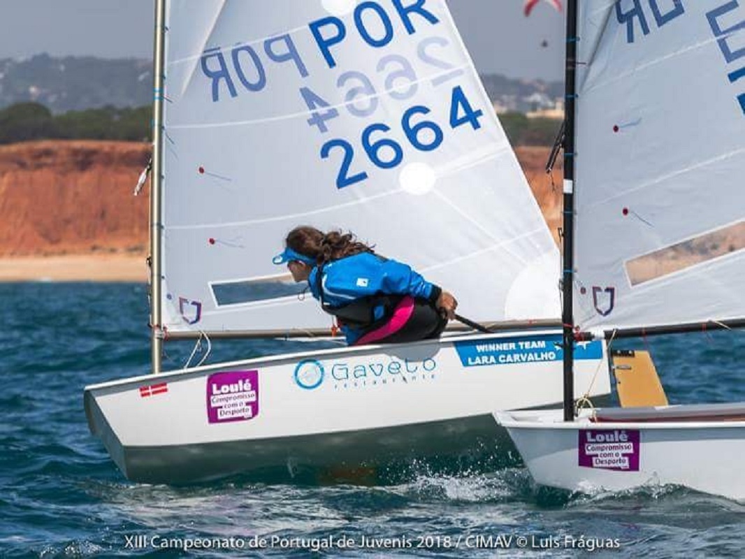 Lara Carvalho apurada para o Europeu 2018 de Optimist na Holanda
