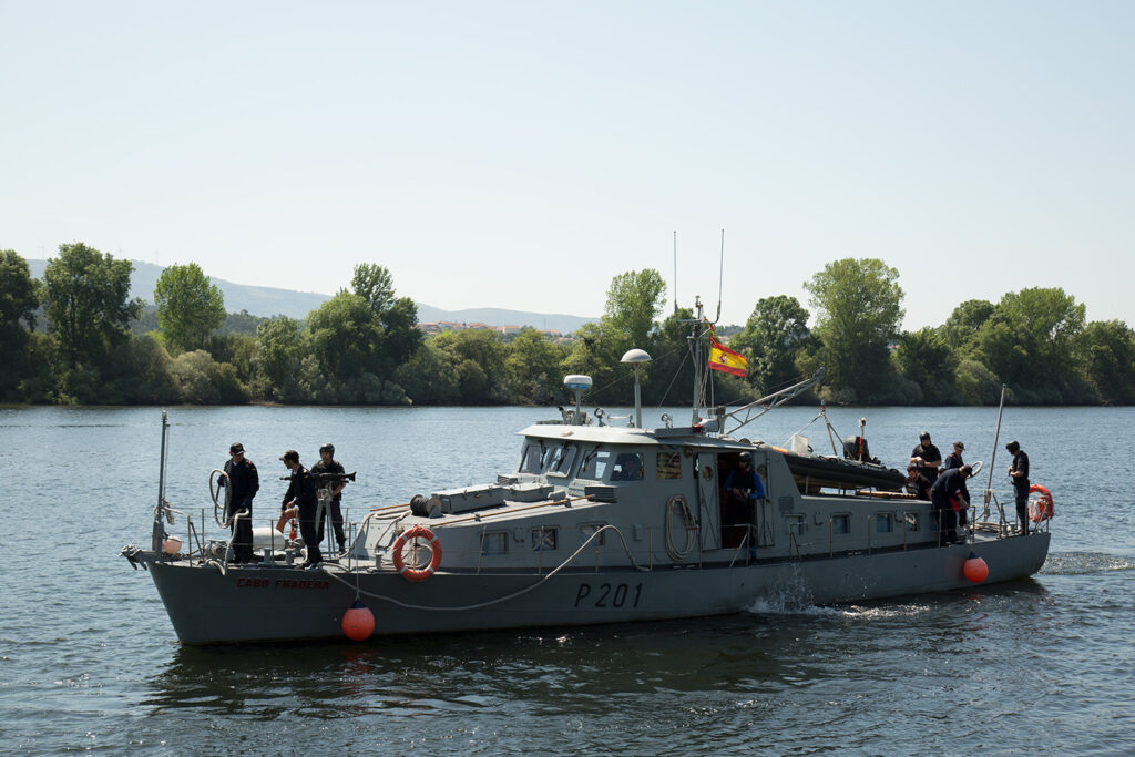 Autoridades marítimas de Portugal e Espanha testam combate a tráfico de droga no rio Minho