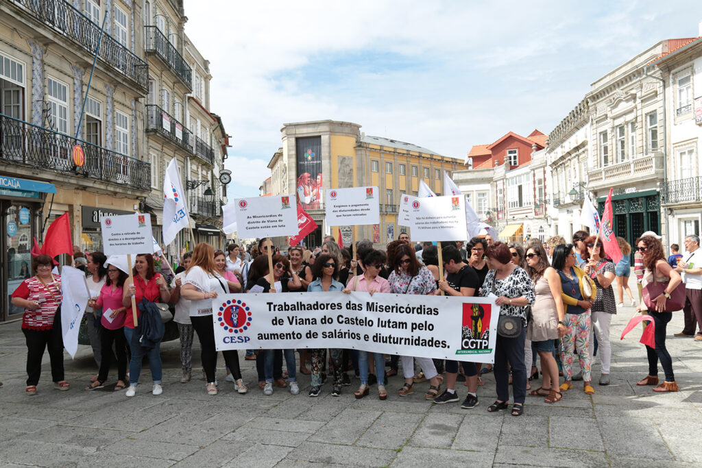 Cerca de 50 trabalhadores das misericórdias do Alto Minho exigem aumentos salariais