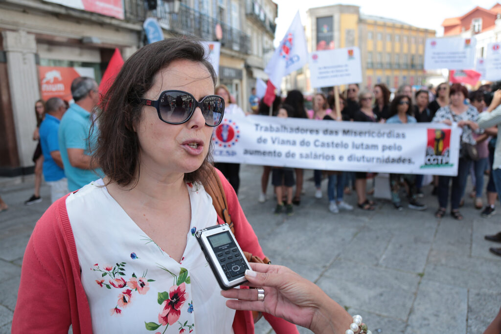 Cerca de 50 trabalhadores das misericórdias do Alto Minho exigem aumentos salariais