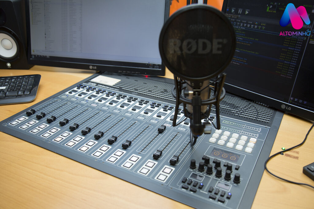 Rádio Alto Minho apresenta novas instalações, novo logo e novo site