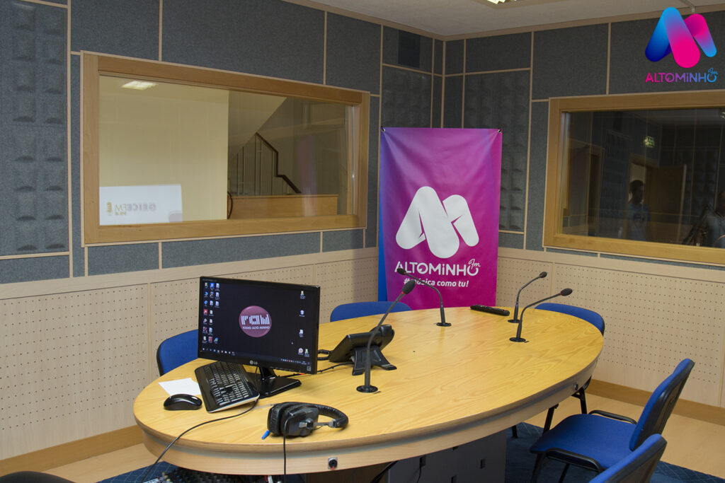 Rádio Alto Minho apresenta novas instalações, novo logo e novo site