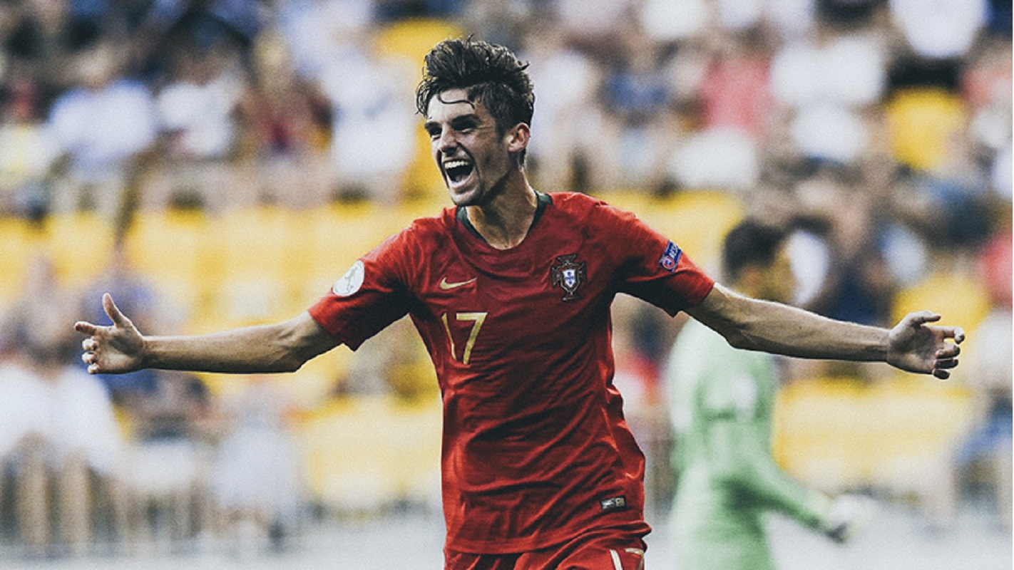 Vianense Francisco Trincão renova com Sporting de Braga até 2023