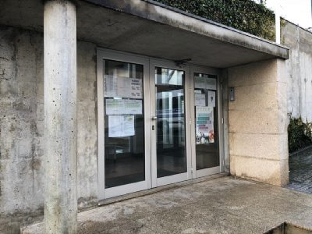 Greve dos trabalhadores da administração pública fecha escolas, serviços municipais e cancela atos médicos