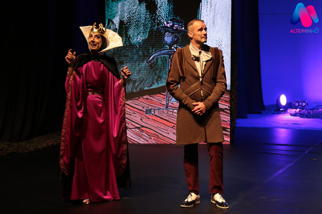 A magia do Natal voltou ao Braga Retail Center com o musical “Branca de Neve e os 40 Ladrões”