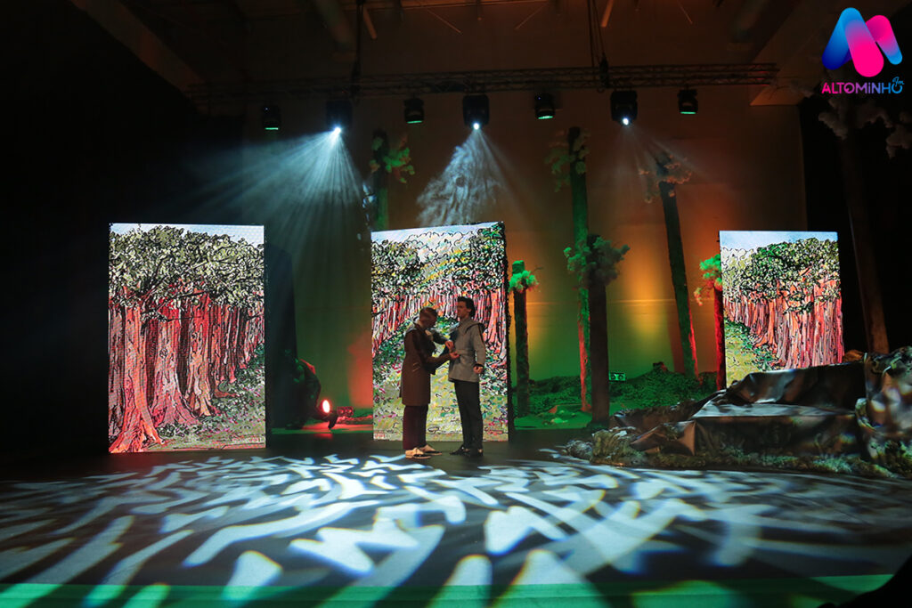 A magia do Natal voltou ao Braga Retail Center com o musical “Branca de Neve e os 40 Ladrões”