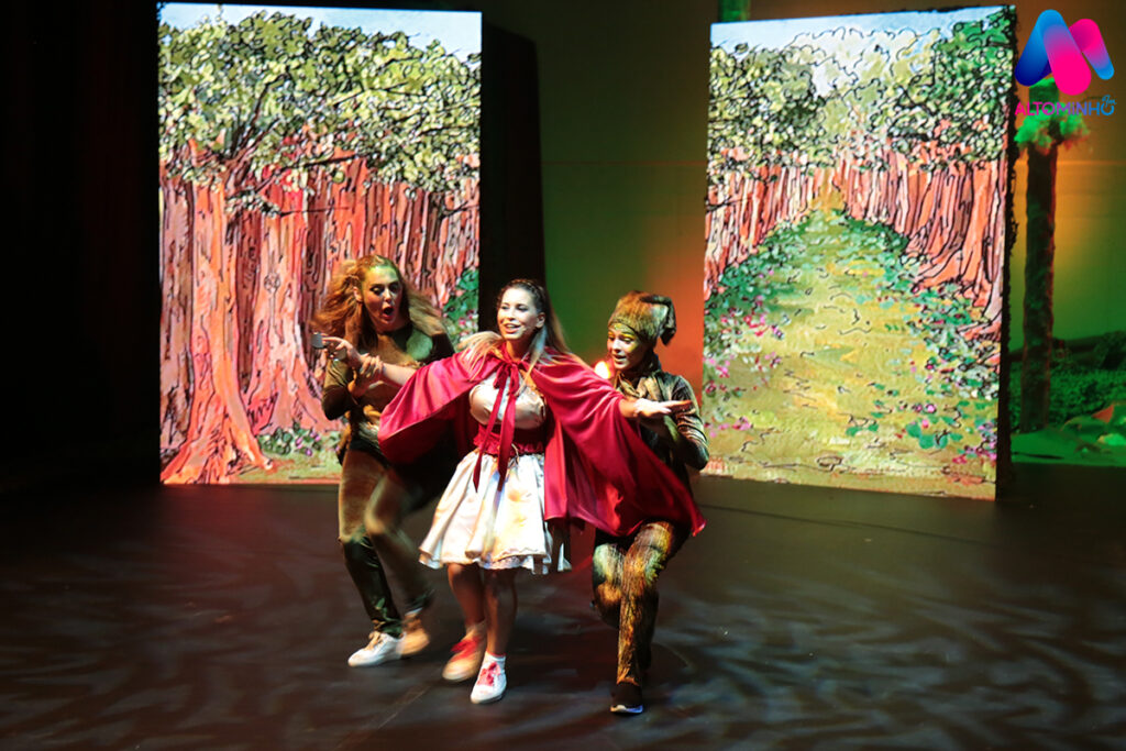A magia do Natal voltou ao Braga Retail Center com o musical “Branca de Neve e os 40 Ladrões”