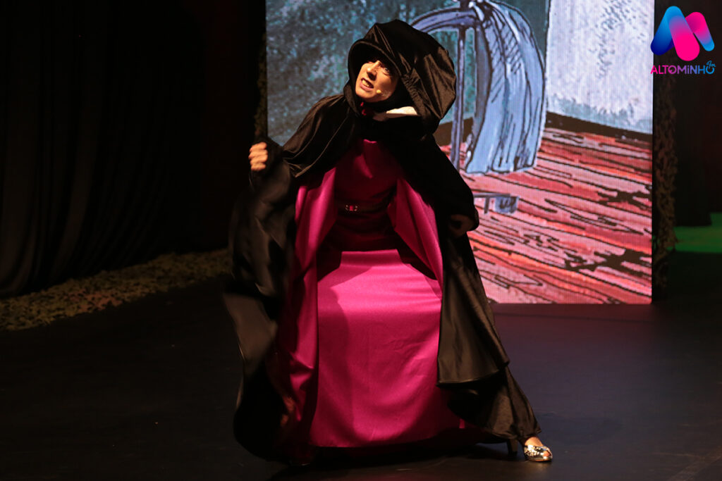 A magia do Natal voltou ao Braga Retail Center com o musical “Branca de Neve e os 40 Ladrões”
