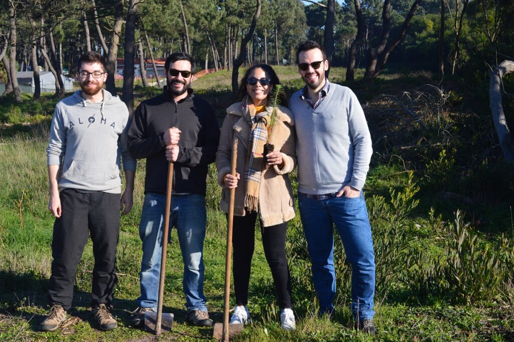 Rádio Alto Minho entre as sete empresas que plantaram mil árvores no Cabedelo