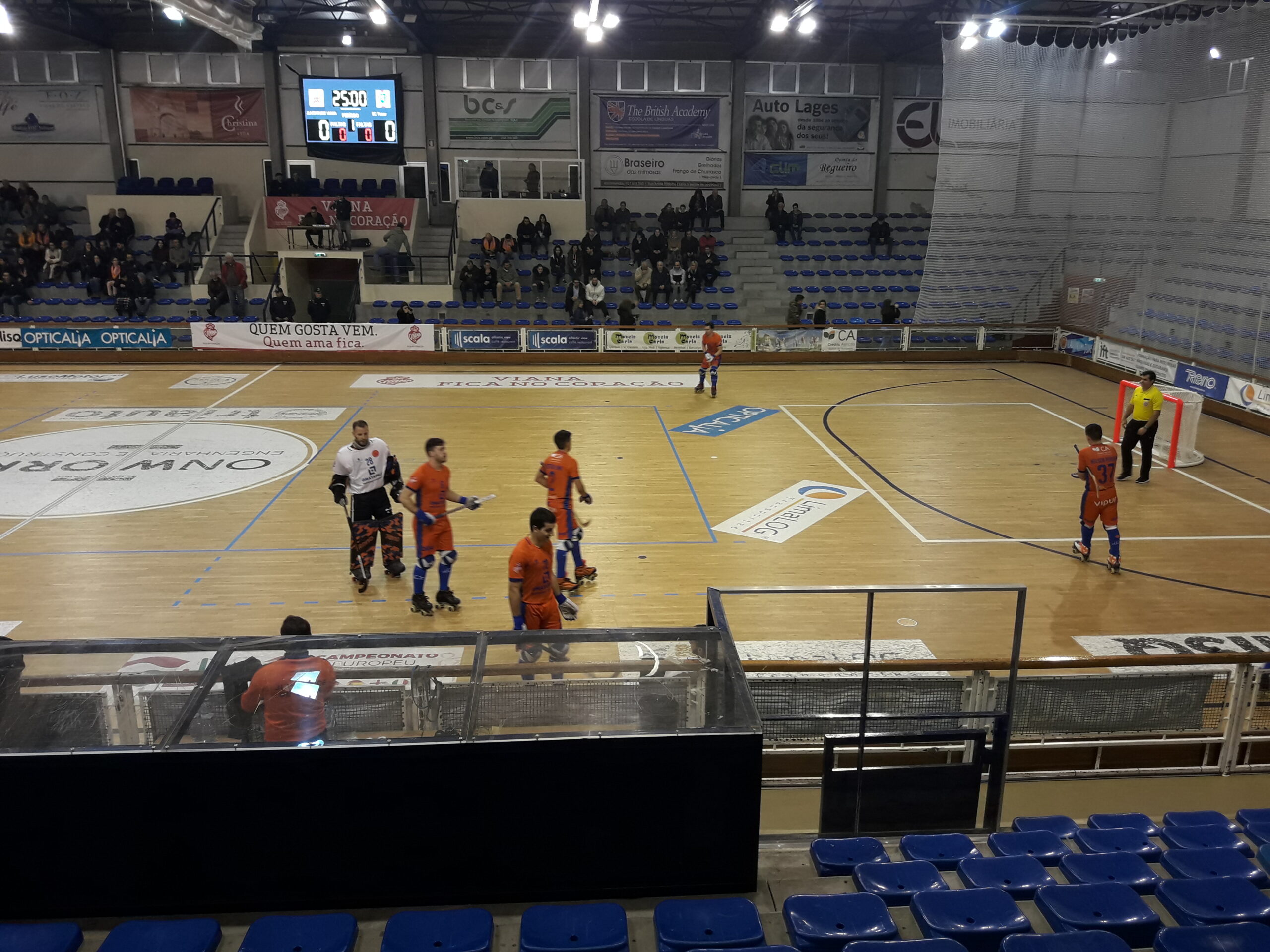 Hóquei em patins: Juventude de Viana empata em casa com Oquei de Barcelos