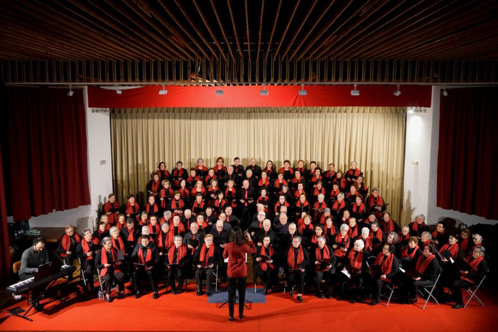 Orquestra da Costa Atlântica inicia novos projetos no continente africano