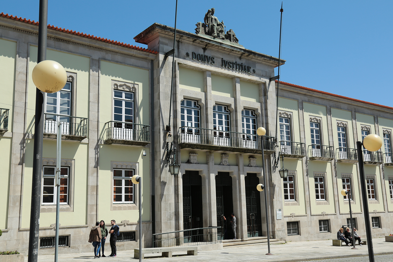 Tribunal de Viana condena gerente da Padaria Cais Novo por insolvência dolosa