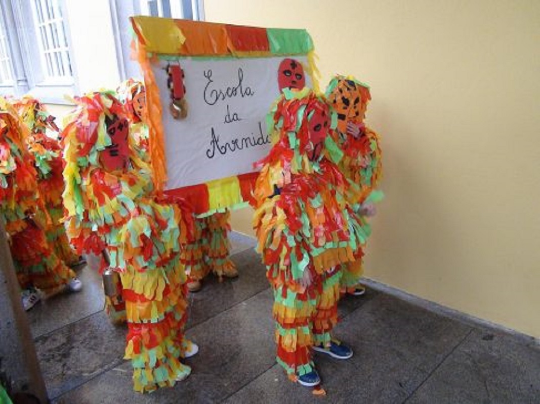 Escola da Avenida celebra Carnaval com “tradições do Alto Minho”