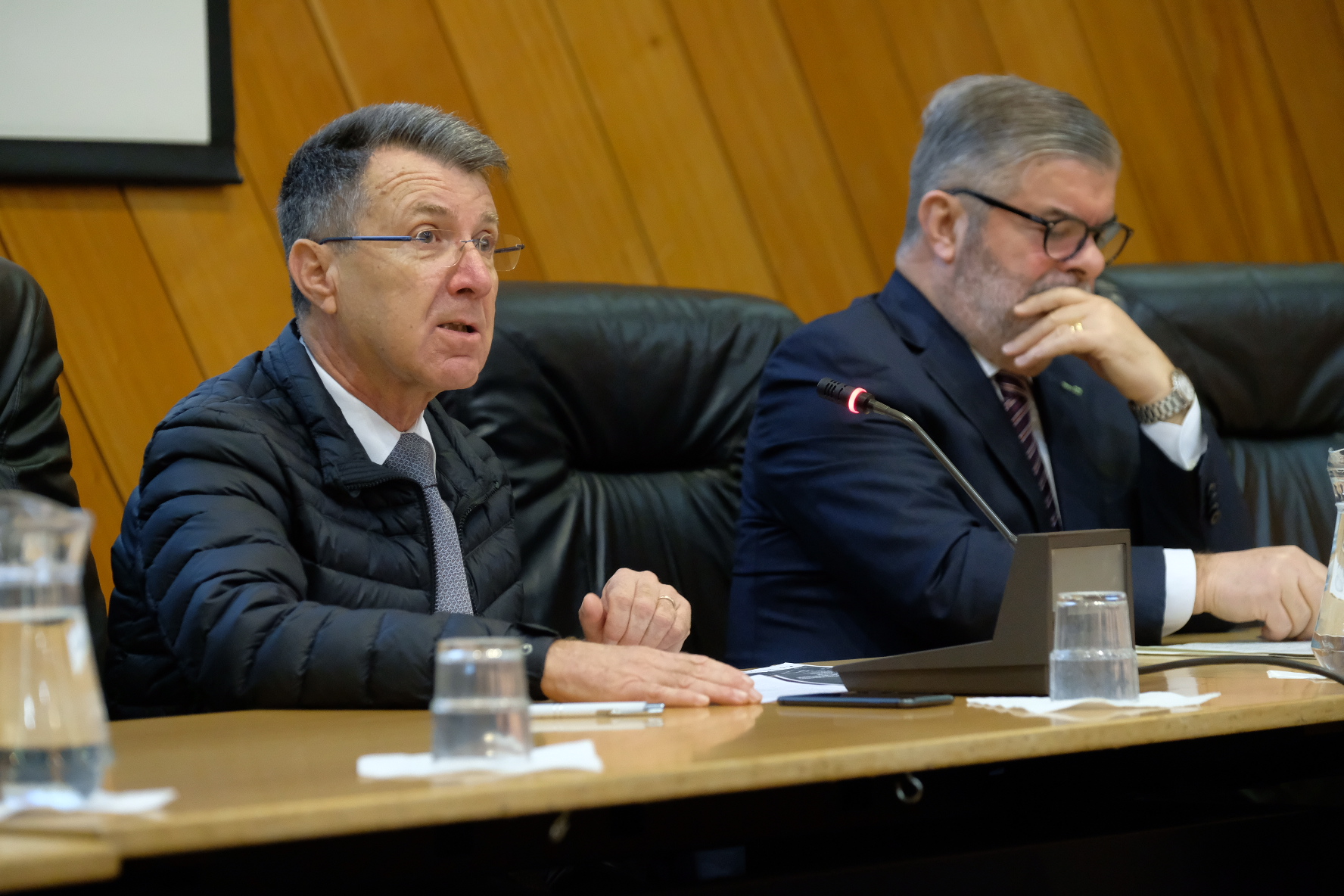 Viana Abraça instala 480 contentores e distribui 22.000 baldes domésticos