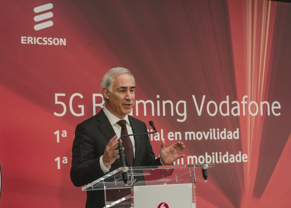 1ª ligação 5G mundial em ‘roaming’ em mobilidade aconteceu entre Valença e Tui