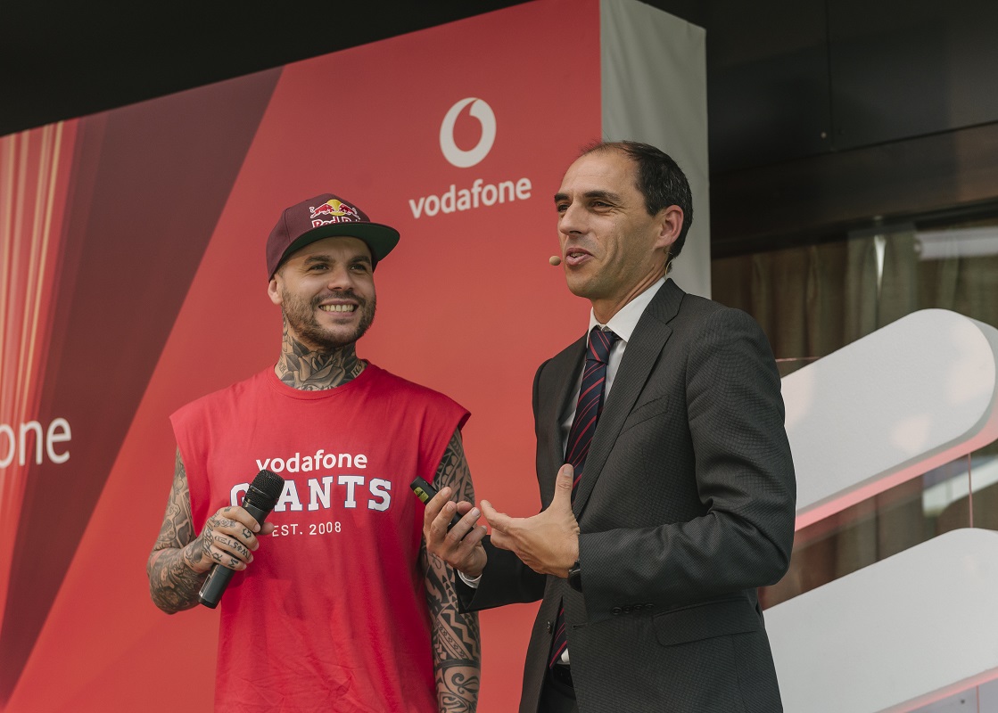 1ª ligação 5G mundial em ‘roaming’ em mobilidade aconteceu entre Valença e Tui