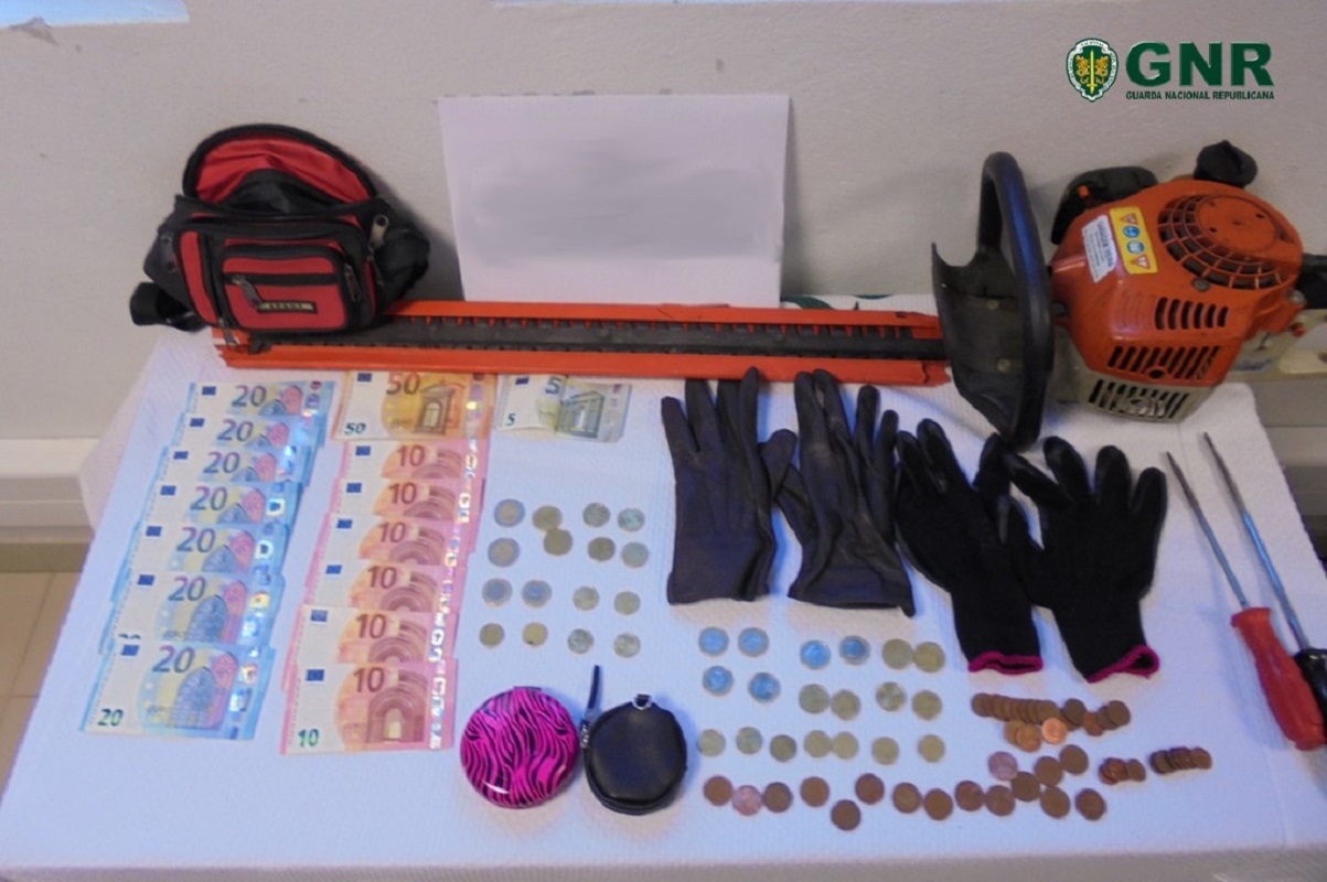 Identificado homem de 50 anos por furto em interior de veículo em Monção