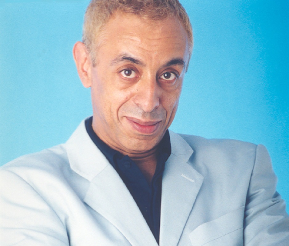 Café Concerto em Viana recebe humorista Óscar Branco
