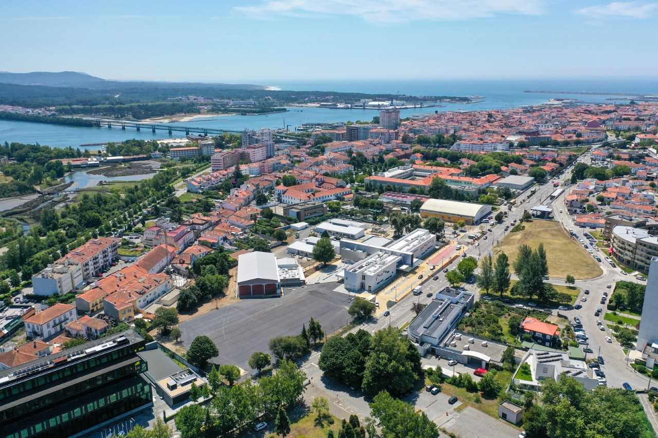 Requalificação de três pavilhões desportivos de Viana concluída em setembro e outubro