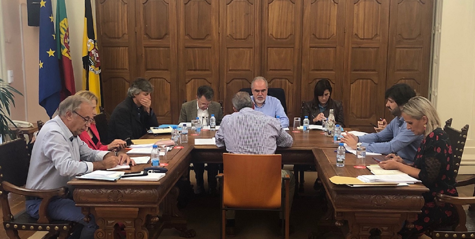 Câmara de Viana aprova por uanimidade demolição parcial da praça de touros