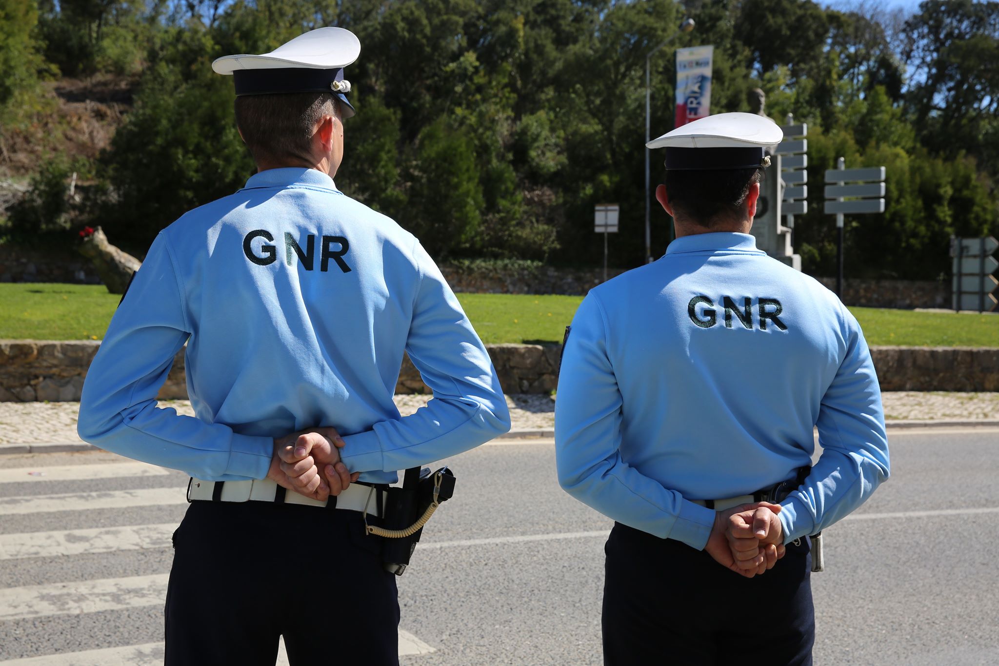 GNR detém duas pessoas e deteta 77 infrações em operação de prevenção criminal na A28