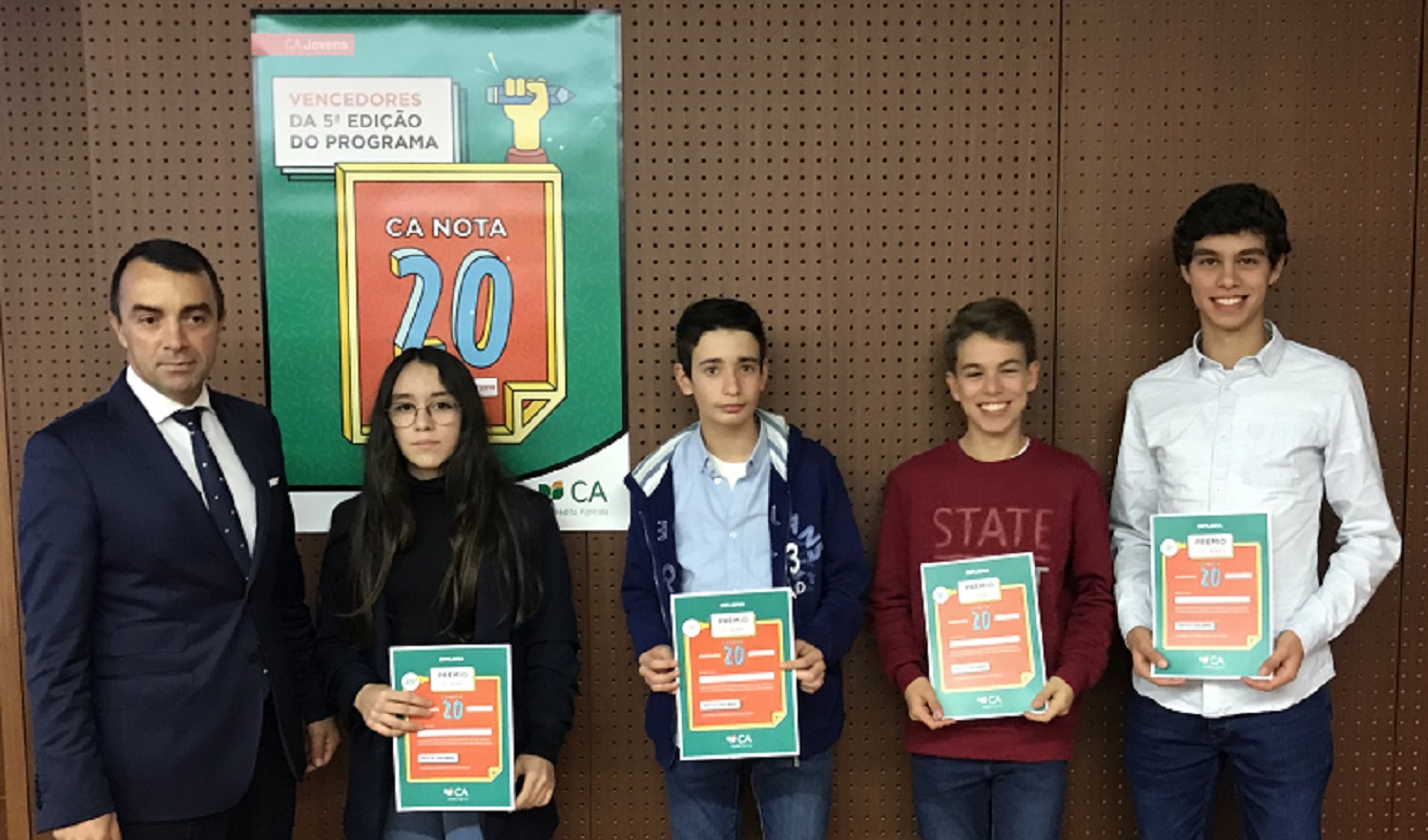 Crédito Agrícola do Noroeste premeia mérito e poupança dos alunos