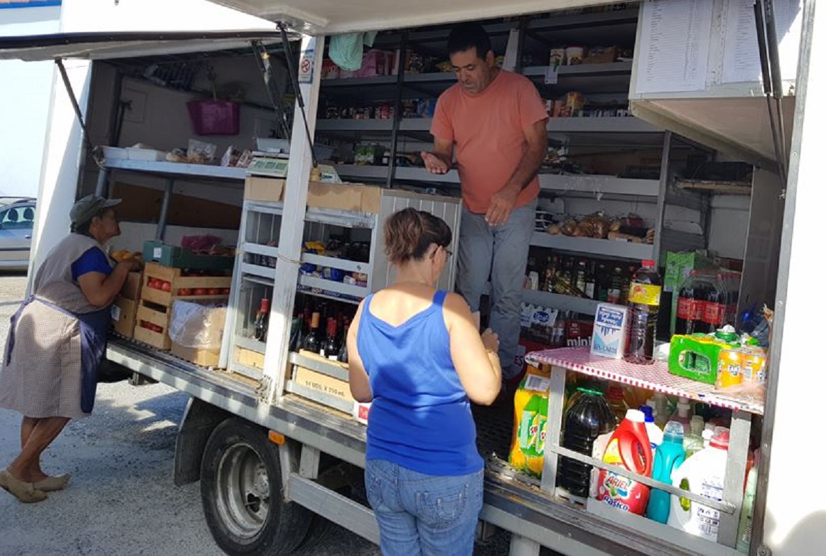 Autorizada atividade de vendedores itinerantes para garantir acesso a bens essenciais