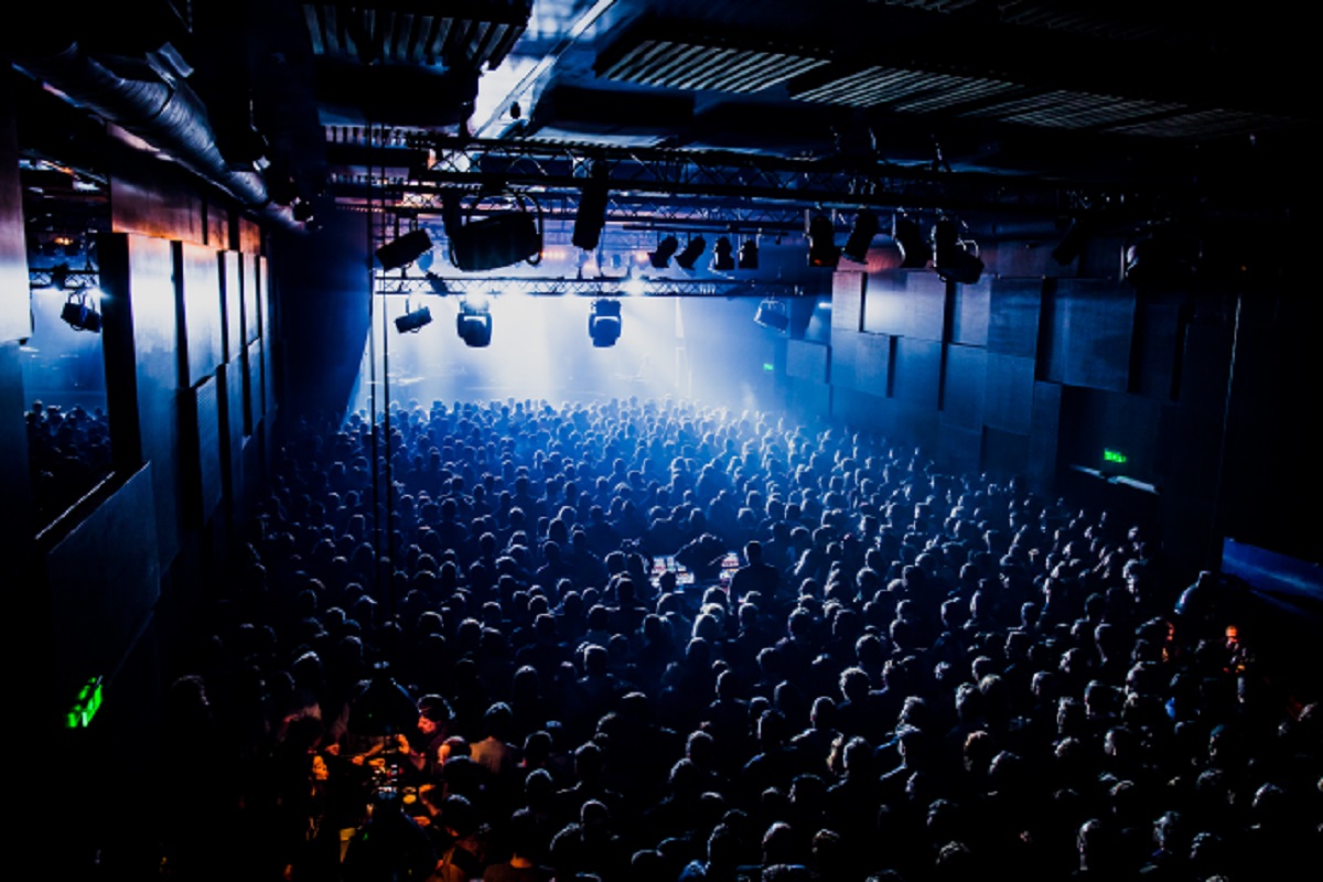 ARS Norte pede a participantes em festa no Hard Club no Porto para contactar autoridades por presença de DJ infetado