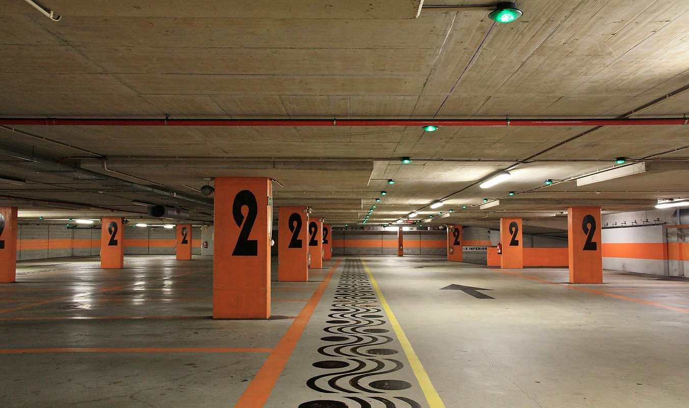 Parque 1.º de Maio atribui lugares de estacionamento a profissionais de saúde