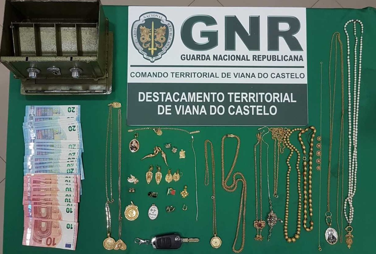 GNR de Viana identifica jovem que furtou material no valor de 25 mil euros da casa da mãe