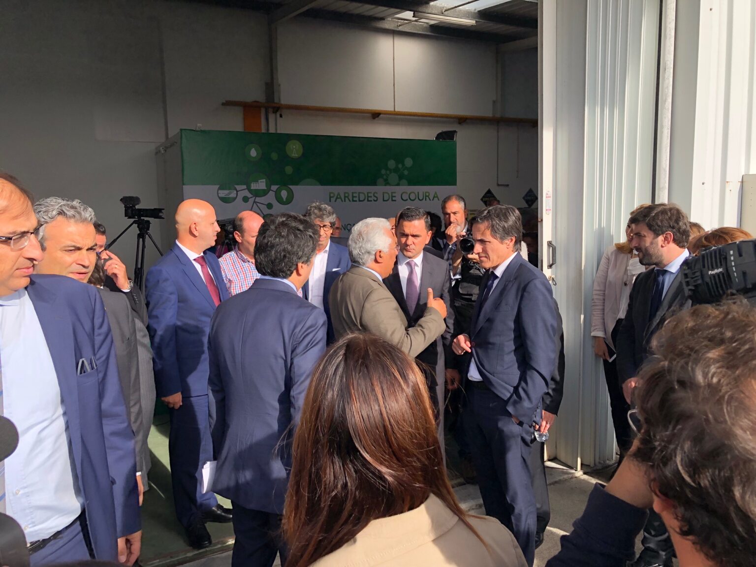 Pedro Nuno Santos consigna obra da ligação do parque empresarial de Formariz à A3