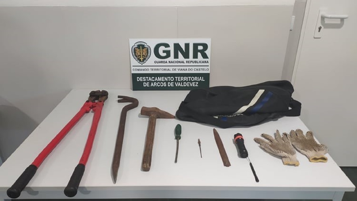 Homem de 28 anos detido em Arcos de Valdevez por furto em igreja