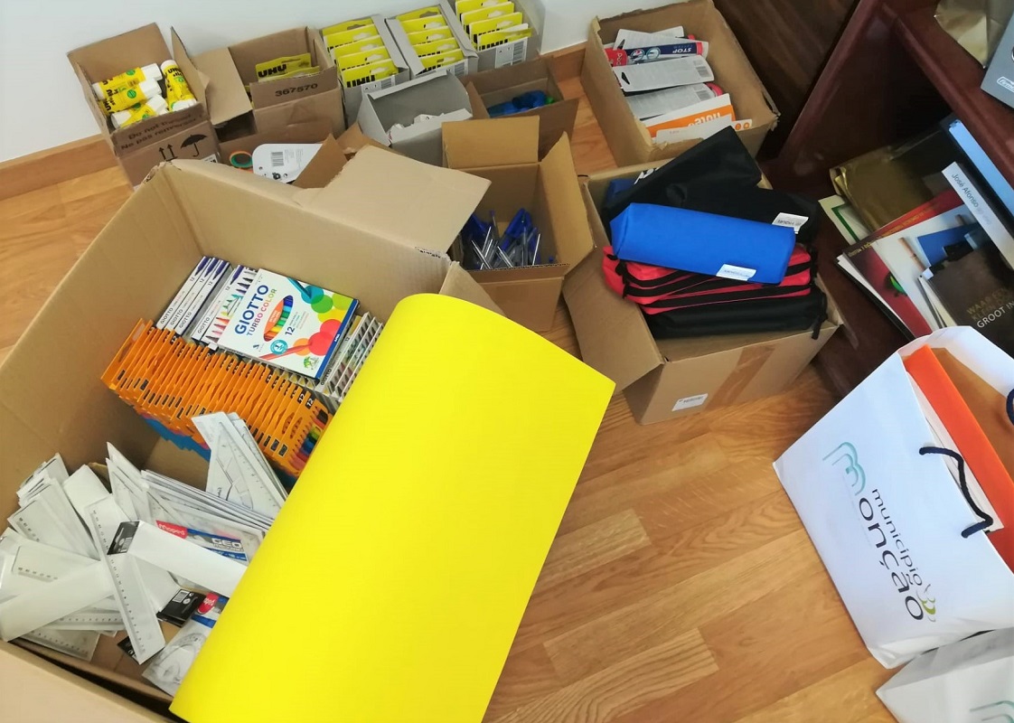 Monção entrega material escolar a 35 crianças acompanhadas pela CPCJ