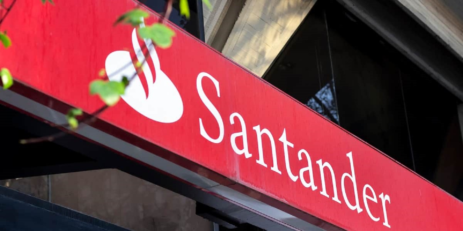 Cerveira corta relações comerciais com Santander Totta