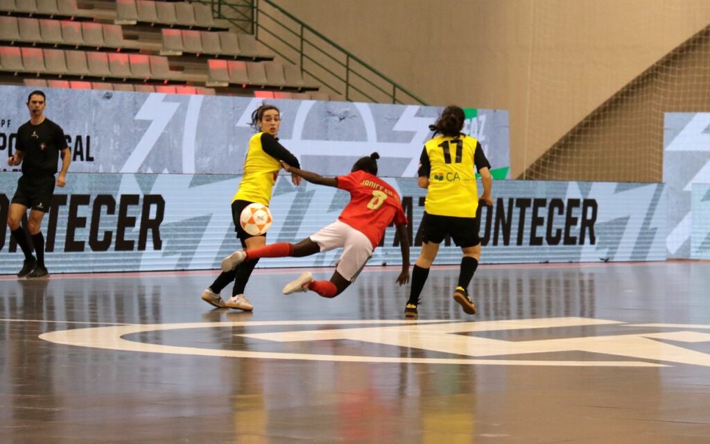 Santa Luzia perde com Benfica e está fora da final da Taça de Portugal de Futsal Feminino