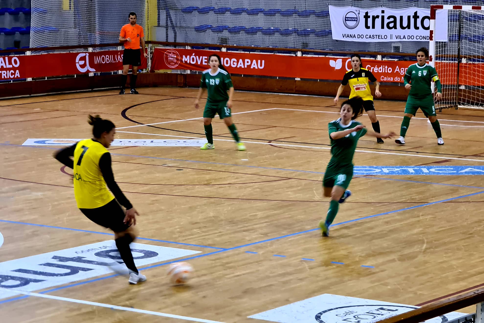 Santa Luzia FC entra a ganhar na fase de apuramento de campeão em futsal feminino
