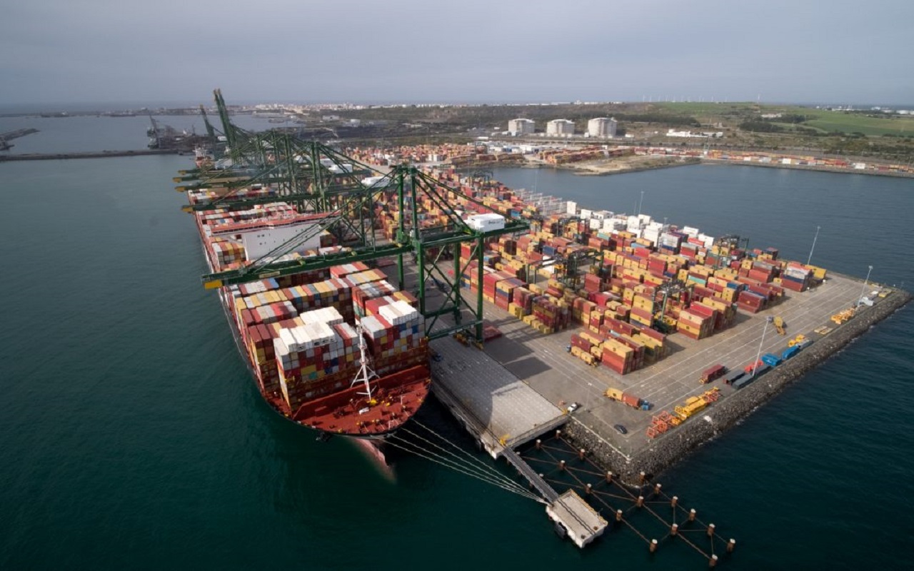 Covid-19: Quase dois milhões de máscaras sem qualidade detetadas no porto de Sines