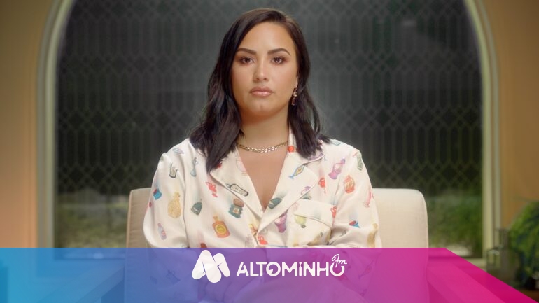 Em documentário, Demi Lovato revela que sofreu 3 derrames e ataque