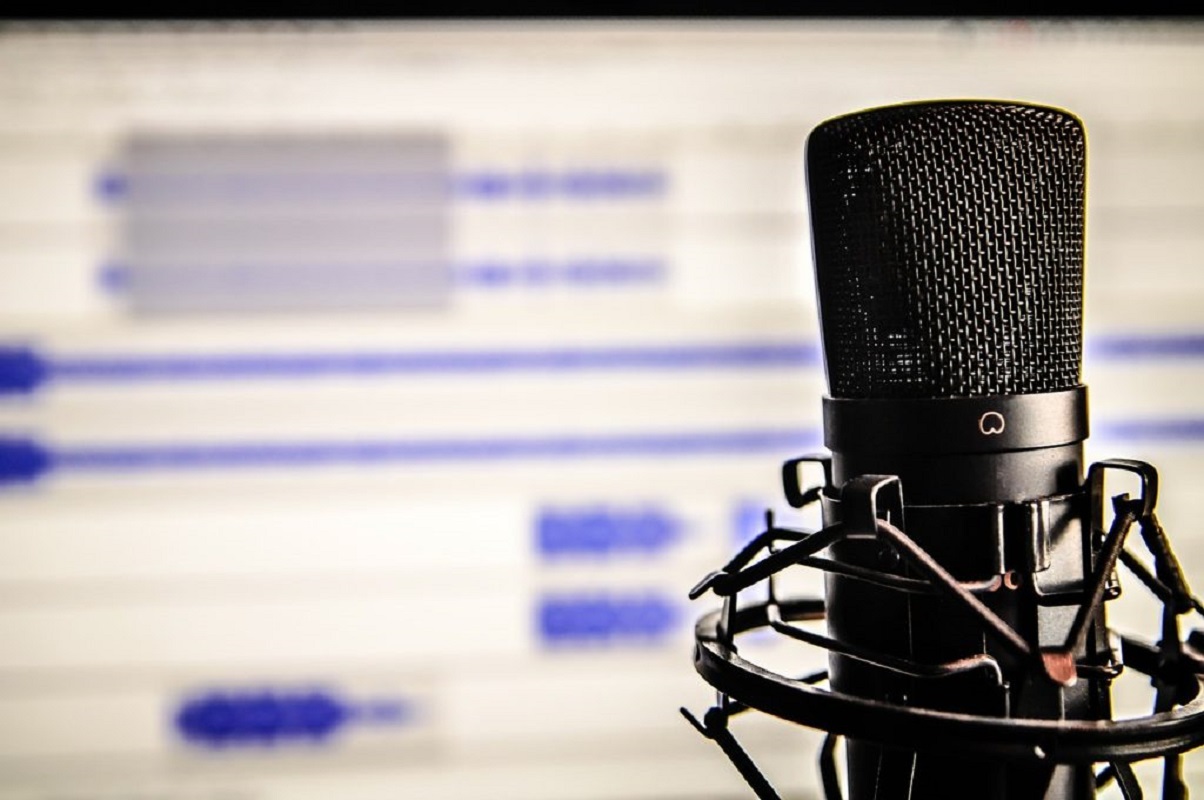Alunos da ETAP celebram Dia Mundial da Rádio com profissionais da Alto Minho FM