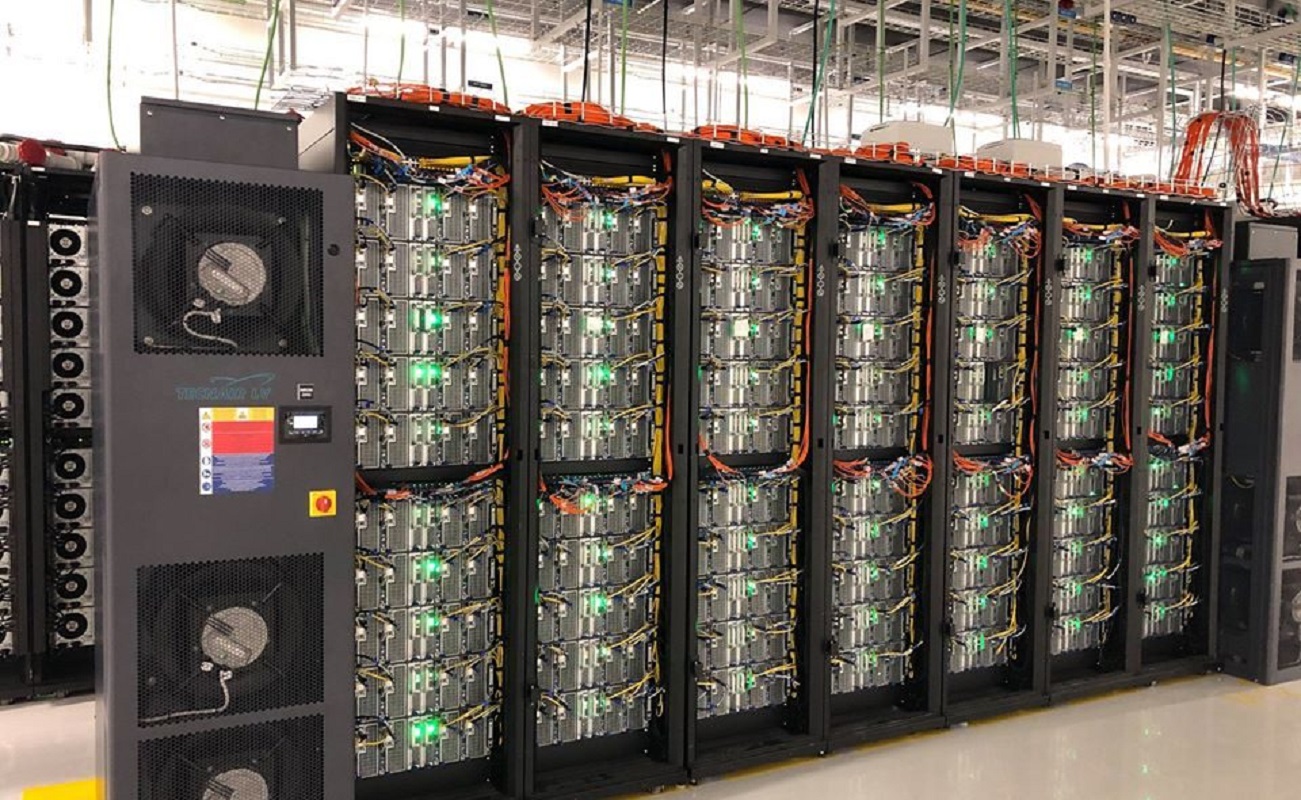 Bruxelas contribui com 7 milhões de euros para novo supercomputador em Portugal