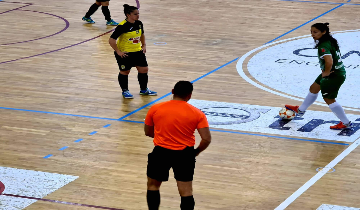 Futsal Feminino: Santa Luzia FC vence Arneiros e iguala em pontos o segundo classificado