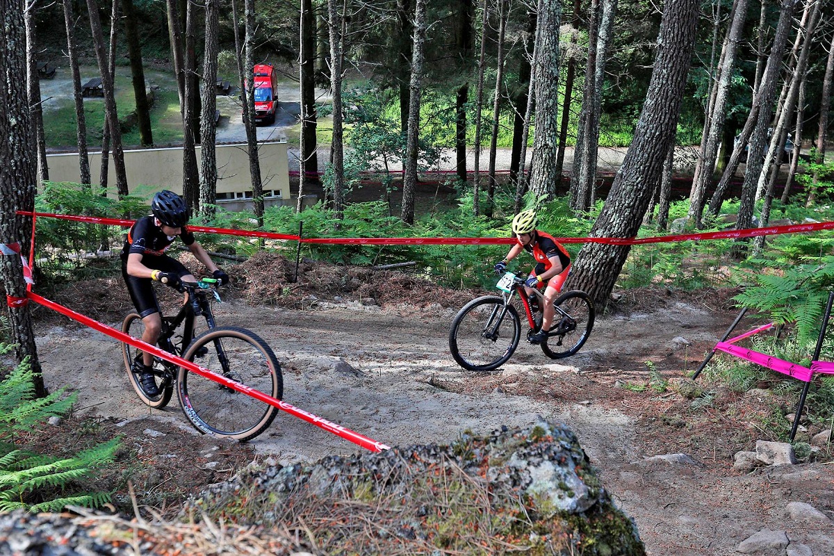 Mário Costa e Raquel Queirós dominaram o BTT XCO internacional de Melgaço